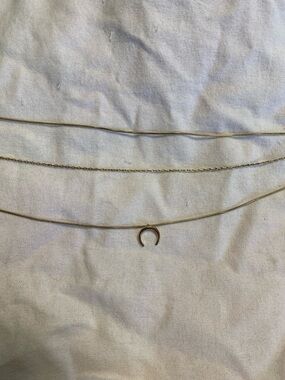 Delicate Gold Layered Crescent Necklace - Women Jewelry